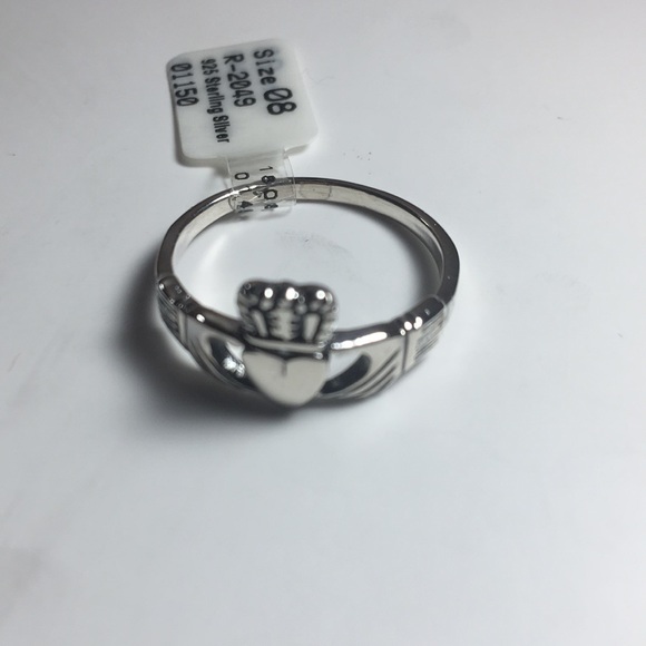 Sterling Silver Irish Claddagh Ring - Picture 3 of 8